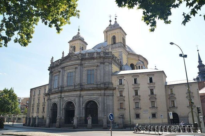 Walk through the Madrid of the Austrias - Key Points