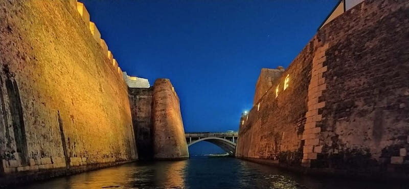 WALK THROUGH THE SAN FELIPE MOAT - Who Should Consider This Tour?