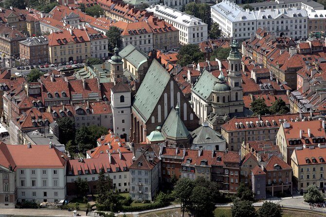 Walk through the Warsaw Old and New Town: like Phoenix from the ashes - The Sum Up