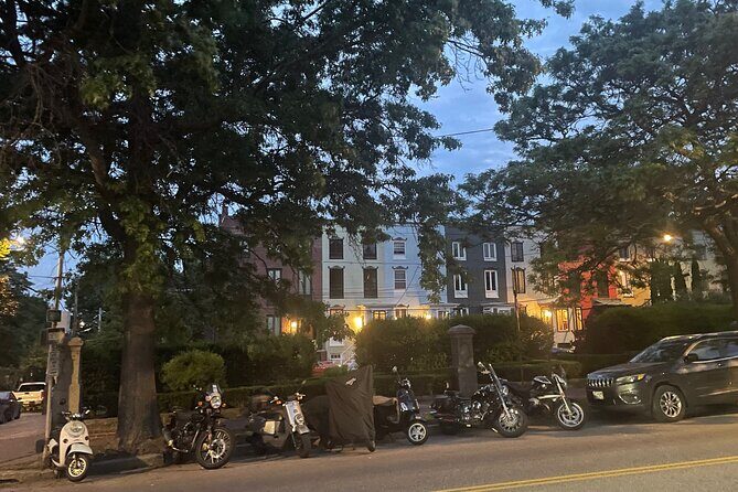 Walk With Ghosts in Portland - Who Will Love This Tour?