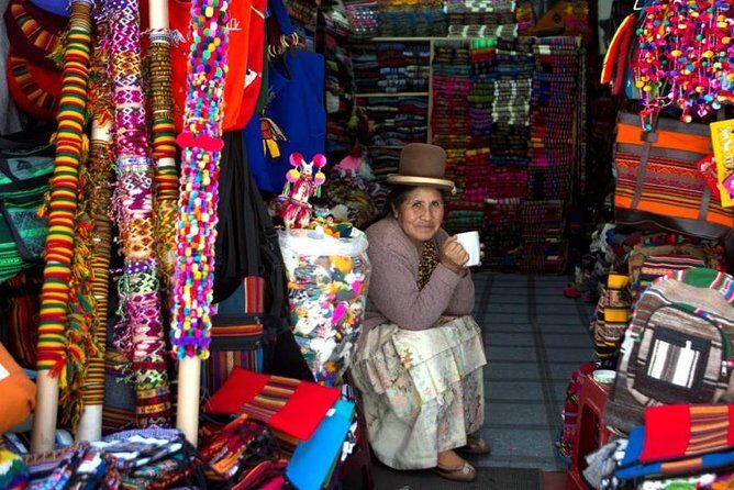 Walking City Tour La Paz + Cable Cars + Valle de Luna. PRIVATE TOUR - Key Points