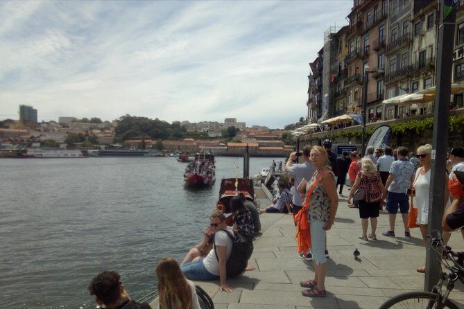 Walking & Hiking Through Porto - Exploring Porto: A detailed look at the walking and hiking tour