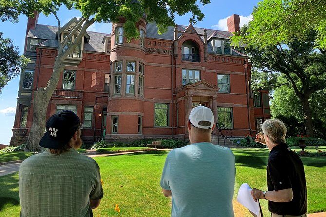 Walking St. Paul Summit Ave. Victorian Homes Private Tour (2 hrs) - A Deep Dive into the Summit Avenue Private Tour