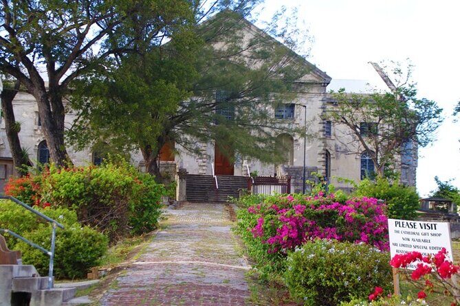 Walking Through Antigua's History - Practical Tips for Your Tour