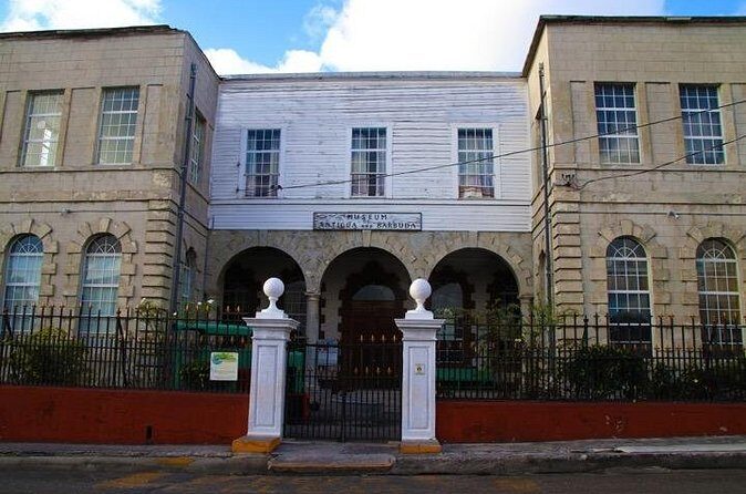 Walking Through Antigua's History - The Sum Up