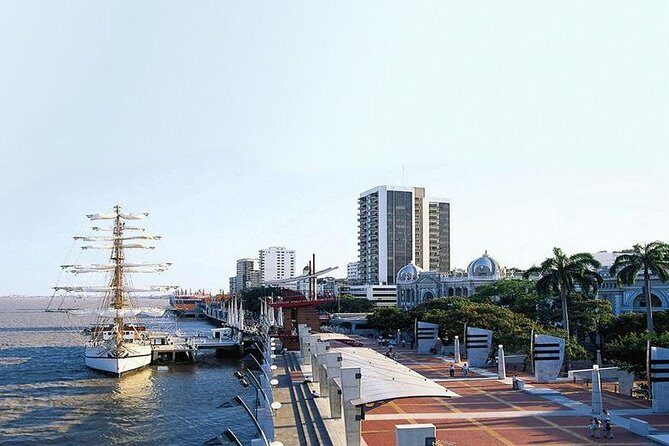 Walking through the City of Guayaquil - Authentic Experiences and Traveler Feedback