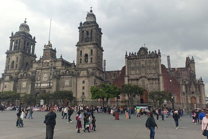 walking tour CDMX Behind the iconic - Key Points