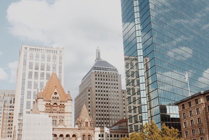 Walking Tour Downtown Freedom Trail + Beacon Hill & Copley Square - Back Bay: Victorian Brownstones and Boutique Streets