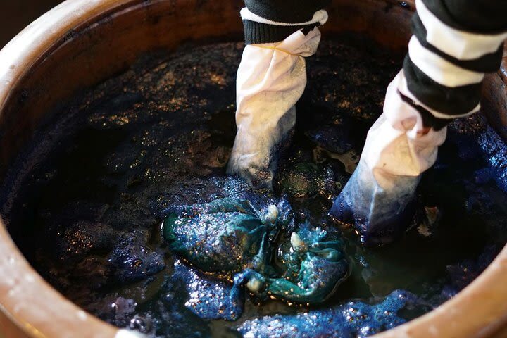 Walking Tour in Himeji: Castle, Garden and Aizome (Indigo Dyeing) - Aizome: take home something you made