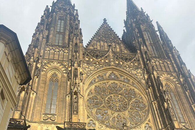 Walking Tour in Prague Castle complex by Czechoslovak Local - Who Should Consider This Tour?