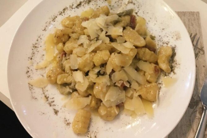 Walking tour in the Heart of Rome and a Cooking Class in a Very Small Group - The Cooking Class: A Hands-On Taste of Italy