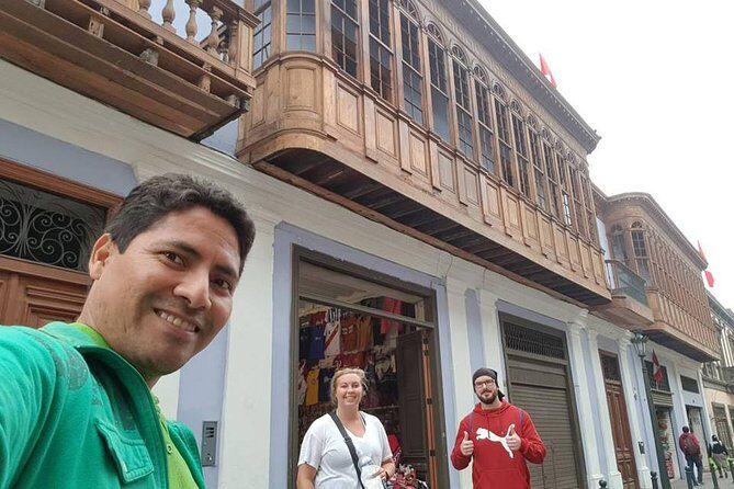 Walking Tour in the Historical Centre and China Town - In-Depth Review of the Tour Experience