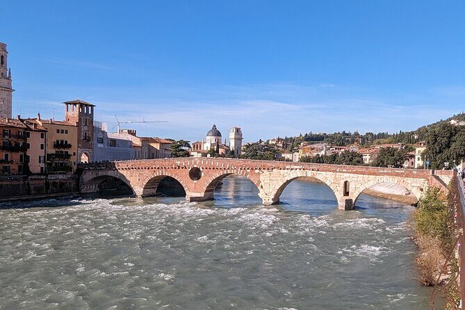 Walking Tour in Verona: 9+ Landmarks with Live Guide - Who Should Consider This Tour?