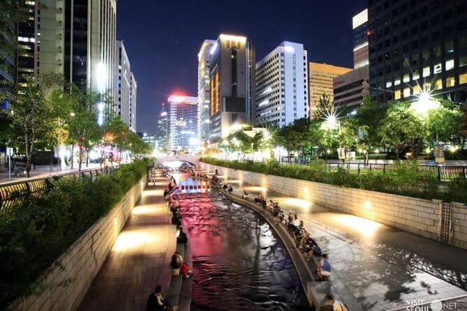 Walking Tour of Dongdaemun DDP, Cheonggyecheon, Gwangjang Market - Key Points