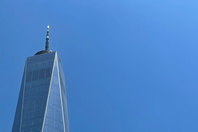 Walking Tour of Lower Manhattan with a local 9/11 survivor - An In-Depth Look at the Tour Experience
