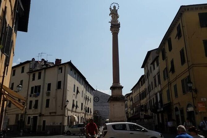 Walking tour of Lucca and its walls - A Deep Dive into the Lucca Walls Walking Tour