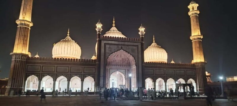 Walking tour of Old Delhi includes One Meal & Rickshaw ride - Exploring Old Delhi: What to Expect on the Tour