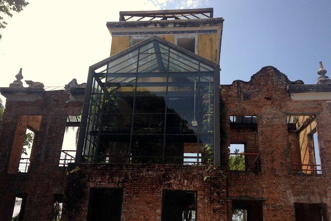 Walking tour of the bohemian neighborhoods of Santa Teresa and Lapa - Who Is This Tour Best For?