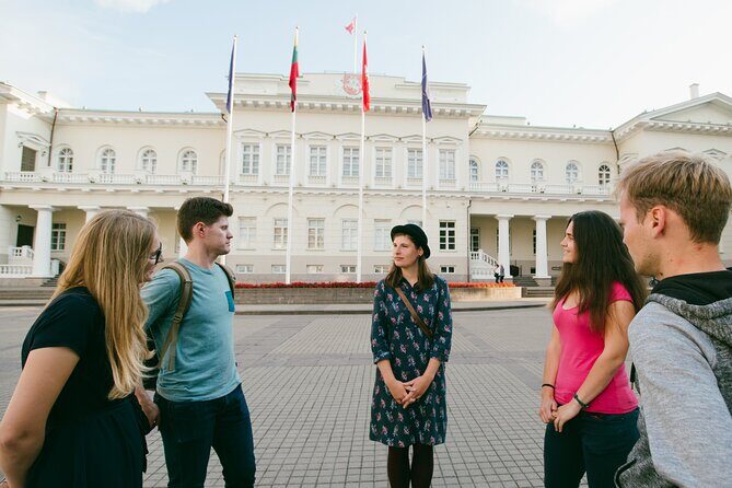 Walking Tour of Vilnius Old Town with snacks - Key Points