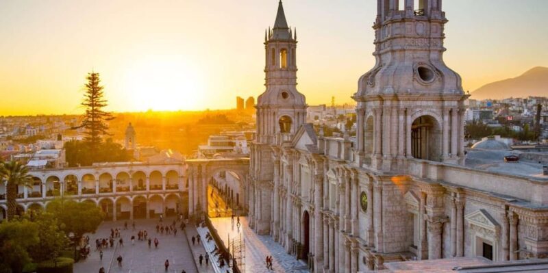 Walking tour through the Historic Center of Arequipa - Key Points