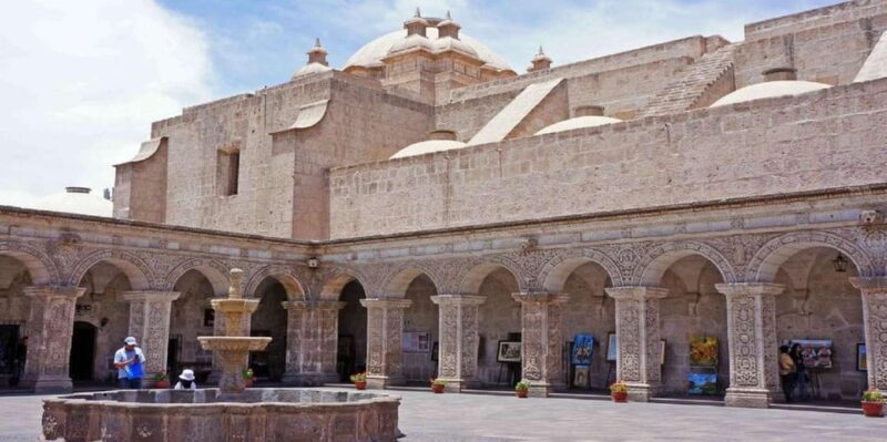 Walking tour through the Historic Center of Arequipa - A Walk Through Arequipa’s Historic Heart