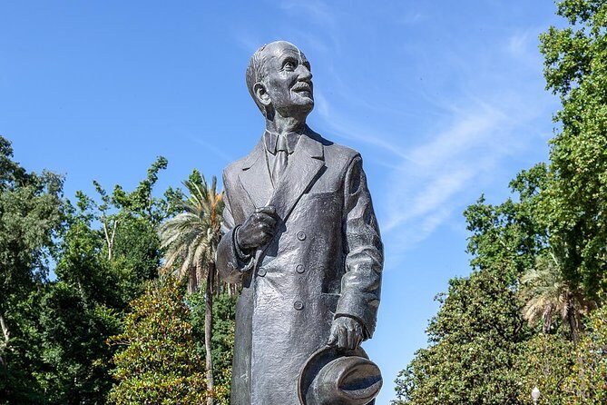 Walking tour through the monumental and historical area of Seville - A Deep Dive Into Seville’s Highlights