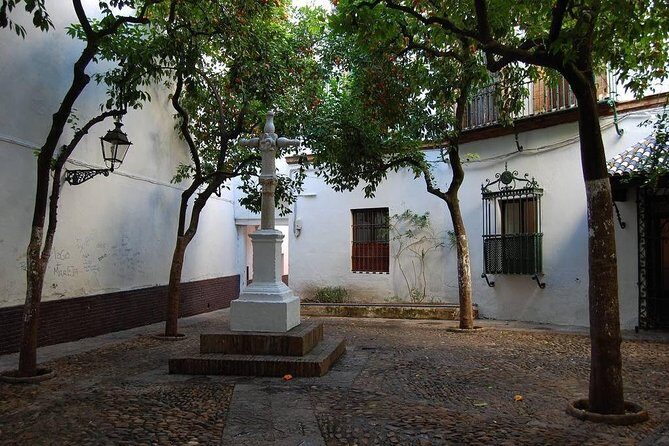 Walking tour through the old Jewish quarter of Santa Cruz. - The Sum Up