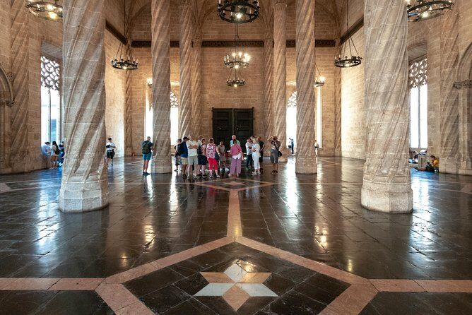 Walking tour through the old town with a Dutch-speaking city guide - An authentic introduction to Valencia’s old town