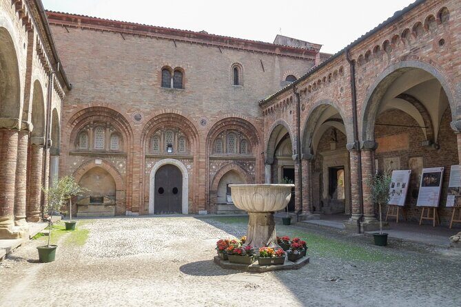 Walking tour unveiling Bologna - Who Is This Tour Best For?