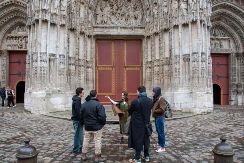 Walking tour with an Actor-Guide: Rouen with Joan of Arc - The Sum Up