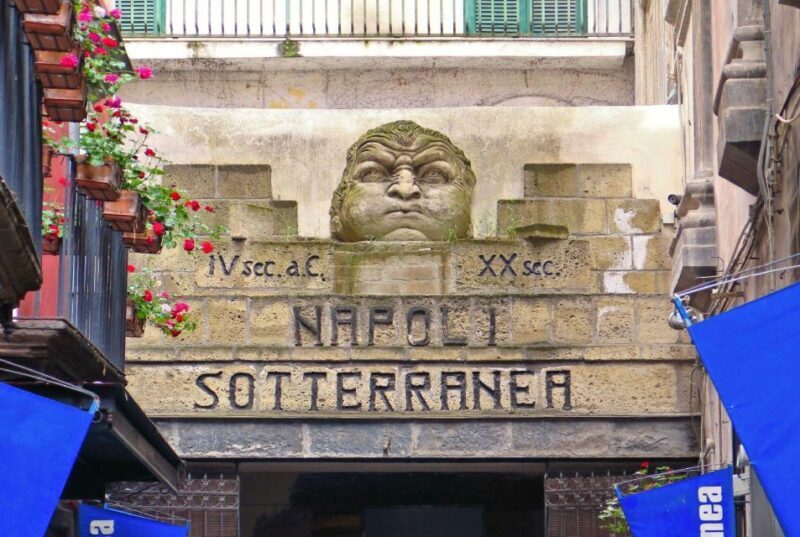 Walking Tour with Underground Naples - Key Points