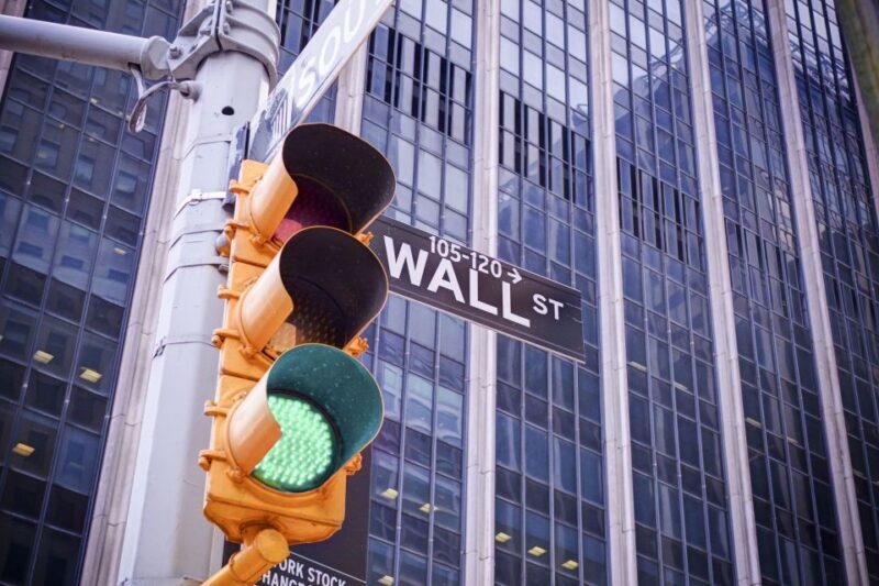 Wall Street Insider Tour with a Finance Professional - A Walk Through Wall Street’s Past and Present