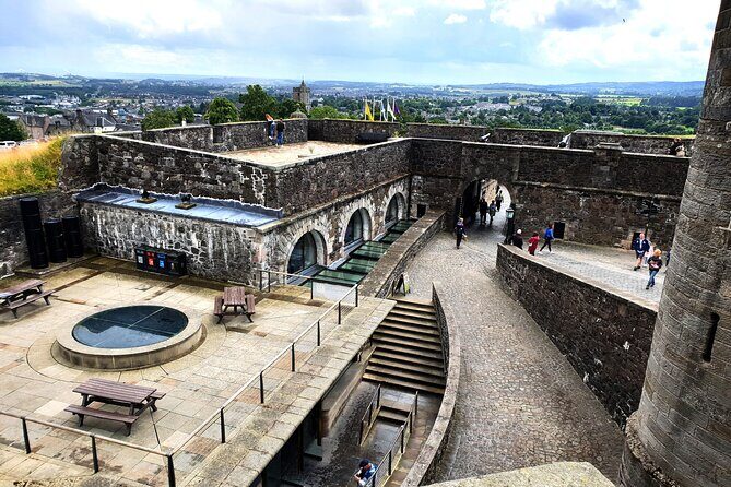 Wallace monument, Stirling Castle, Linlithgow Palace Private Tour - Frequently Asked Questions