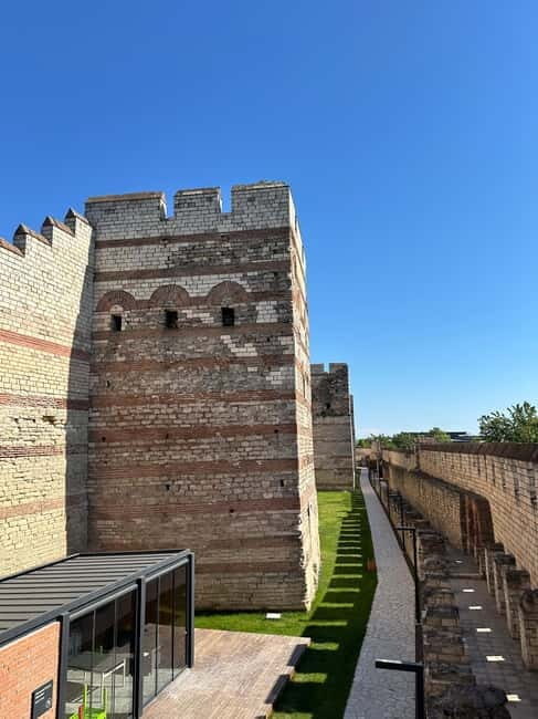 Walls of Contantinople and Byzantine Palace Tour - Key Points