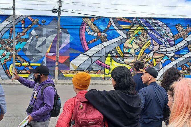 Walls of Wonder: Immersive Journey through Distrito Graffiti - Authenticity and Value