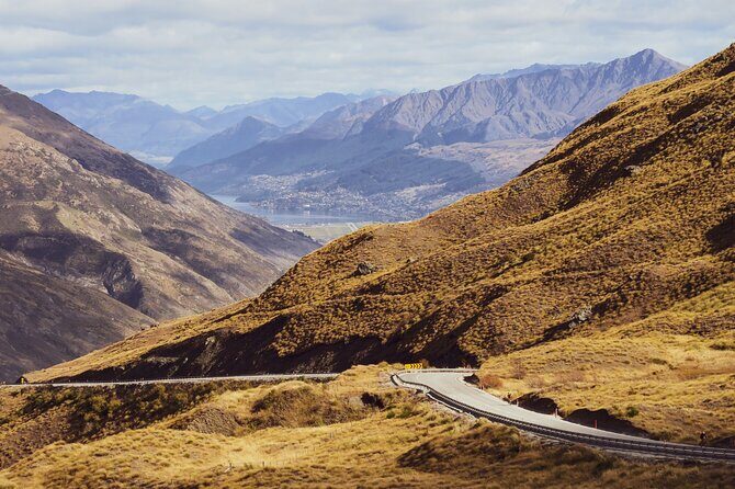 Wanaka Private Day Trip from Queenstown: TravelnGo - The Practical Side: Transportation and Value
