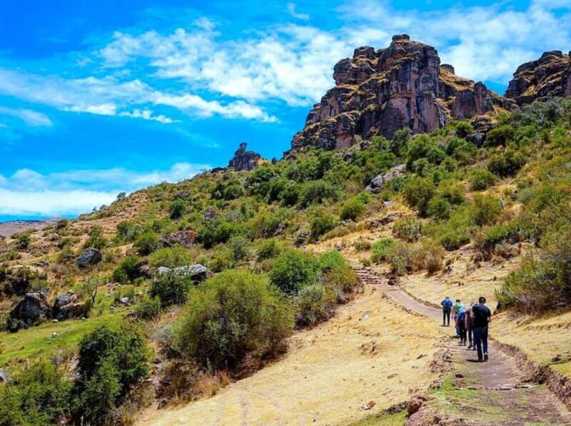 Waqrapukara 1 day trekking + meals - Who Should Consider This Tour?
