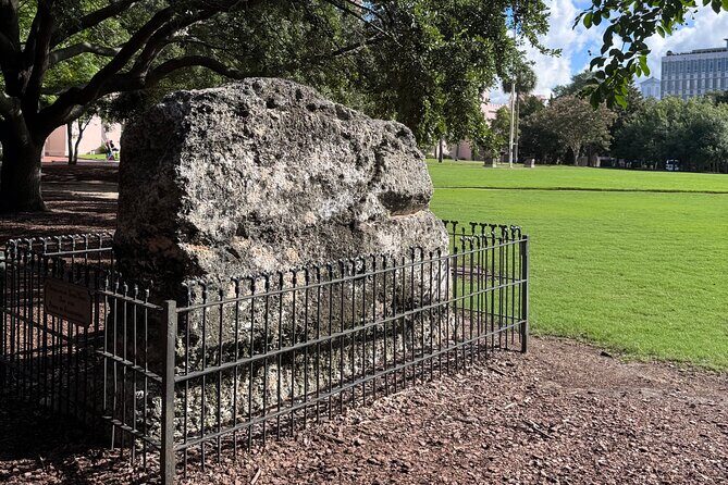 War Comes to Charleston: Historical Walking Tour - Exploring Key Sites