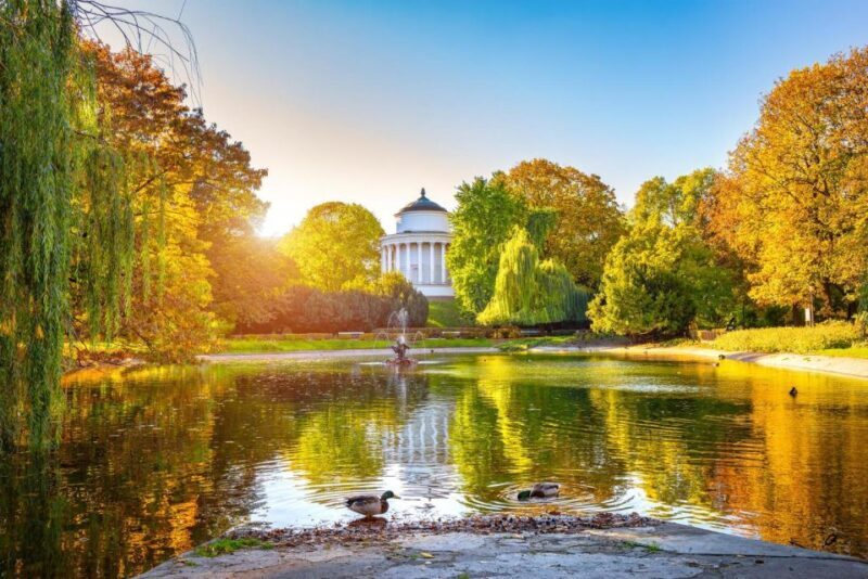 Warsaw: Capture the most Photogenic Spots with a Local - Key Points