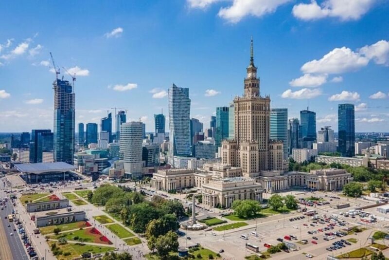 Warsaw : Must-See Walking Tour With A Guide - A Closer Look at What to Expect on This Warsaw Walking Tour