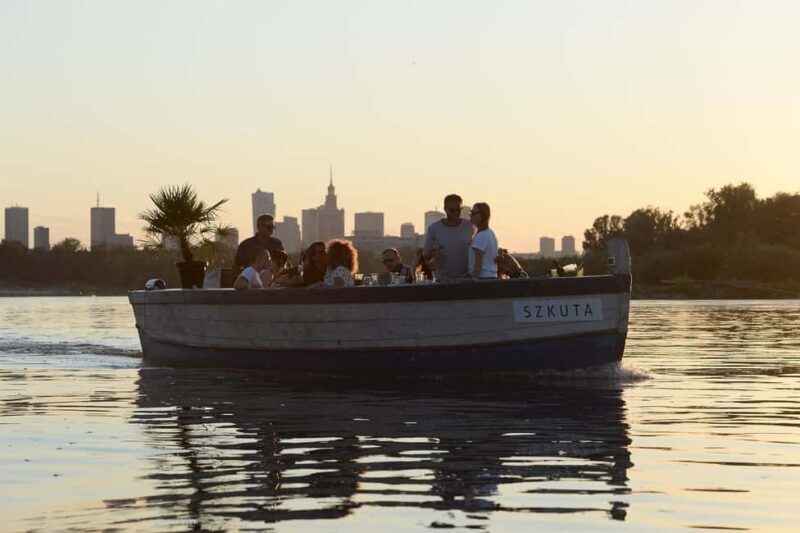 Warsaw: Private Cruise on a wooden boat - max. 12 pax - Authentic Experiences and Real Feedback