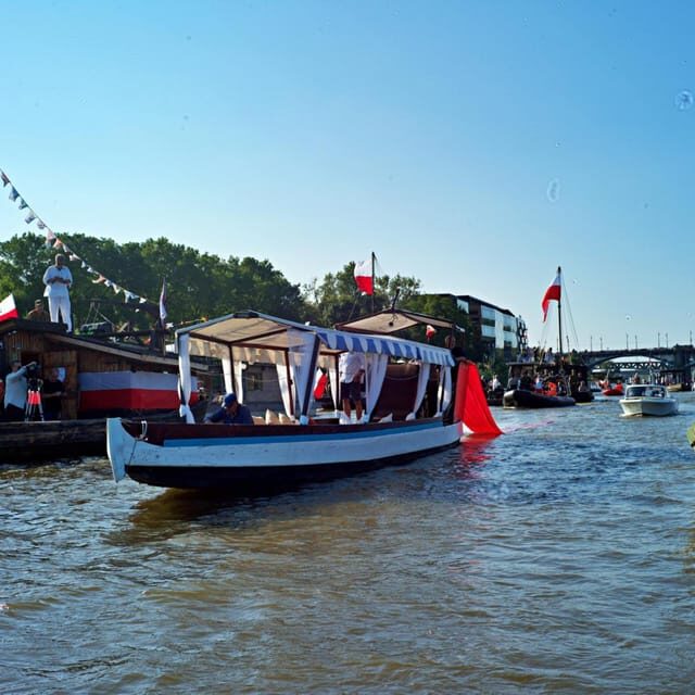 Warsaw: Scenic Cruise by Gondola on the Vistula River - An In-Depth Look at the Warsaw Gondola Cruise