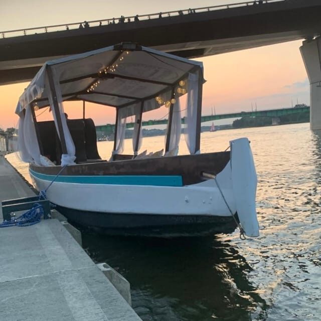 Warsaw: Scenic Cruise by Gondola on the Vistula River - Who Will Enjoy This Cruise?