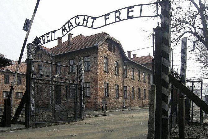 Warsaw to Auschwitz and Krakow Old Town Full-Day Trip by Car - A Deep Dive into the Experience