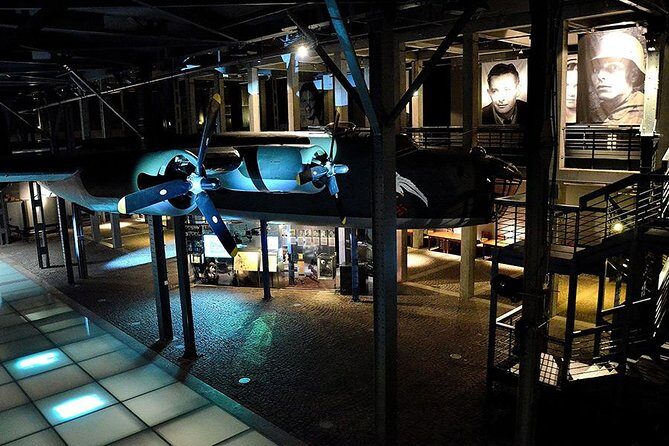 Warsaw Uprising Museum (1944) : PRIVATE SERVICE /inc. Pick-up/ - Final Reflection