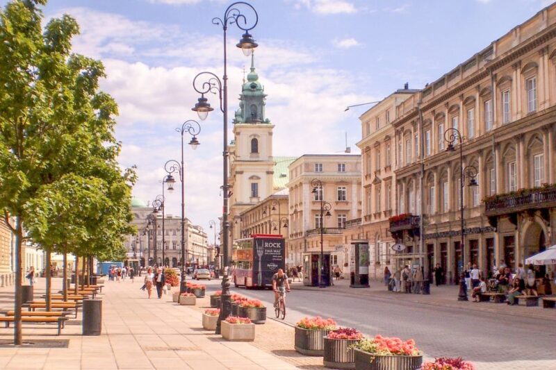 Warsaw: Warsaw Historical Group Tour with Pickup & Drop-Off - Key Points