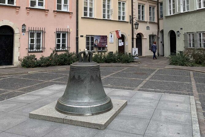Warsaw's Old Town A Self-Guided Audio Tour - An In-Depth Look at Warsaw’s Old Town Audio Tour