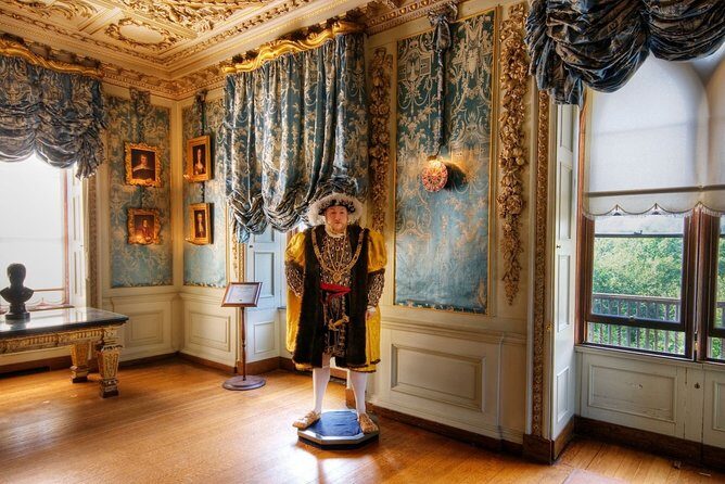 Warwick Castle Including Return Train Tickets from London - Frequently Asked Questions