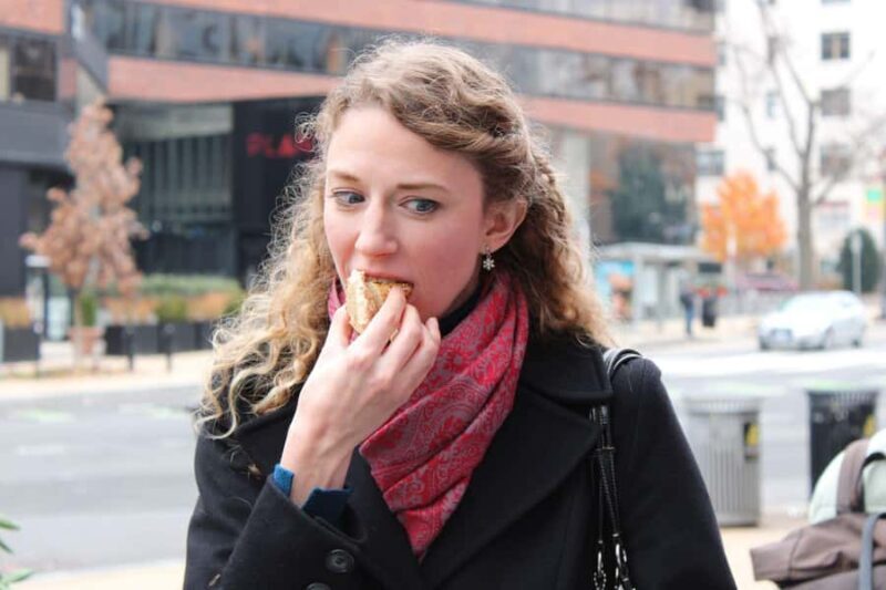 Washington DC: Food Tour with 6+ Locals Favorites Bites - Sightseeing and Stories