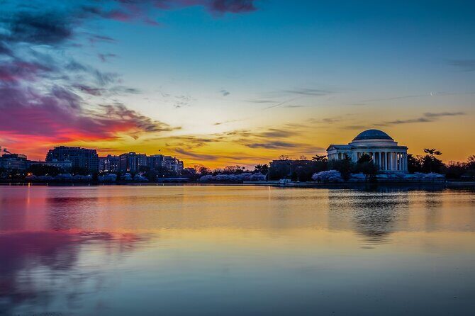 Washington DC Night Memorials Walking Tour with Skyline View - Washington DC Night Memorials Walking Tour with Skyline View: A Detailed Look